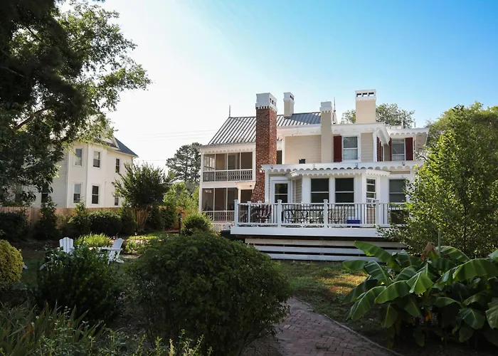Cypress River Inn & Spa
